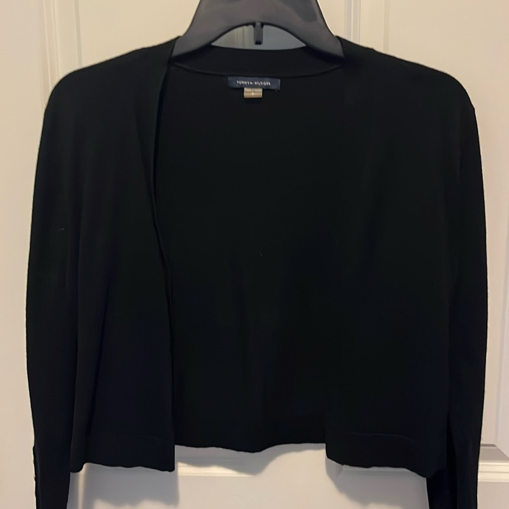 Tommy Hilfiger crop black sweater